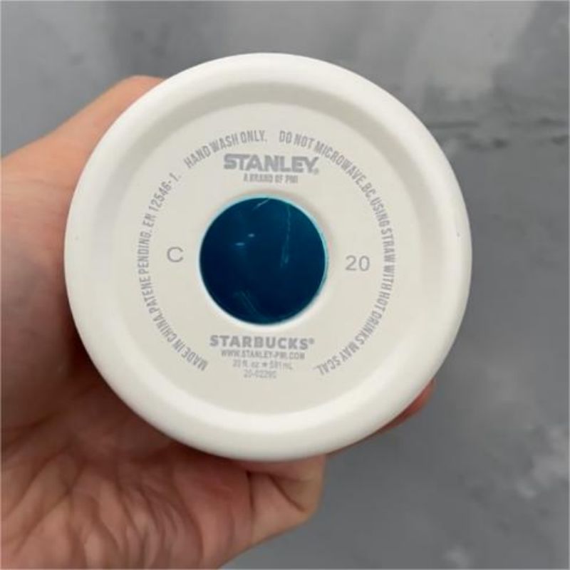 신상 SS 합작 스탠리 그린 크림 켄처 빨대 텀블러 보온물병 591ml 이미지 5